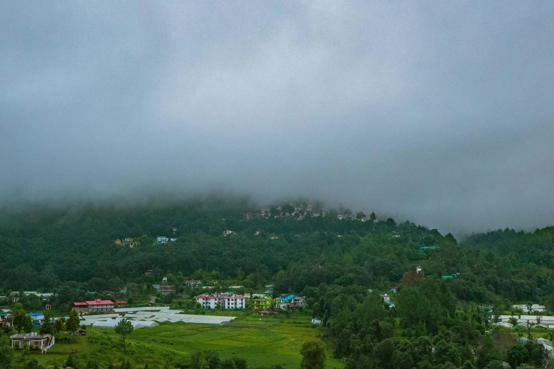 Stayvista At Oberoi'S Chalet Bhimtal Luaran gambar